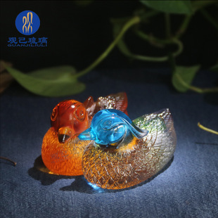古法彩色琉璃摆件鸳鸯男琉璃永浴爱河婚庆礼品客厅卧室结婚礼品