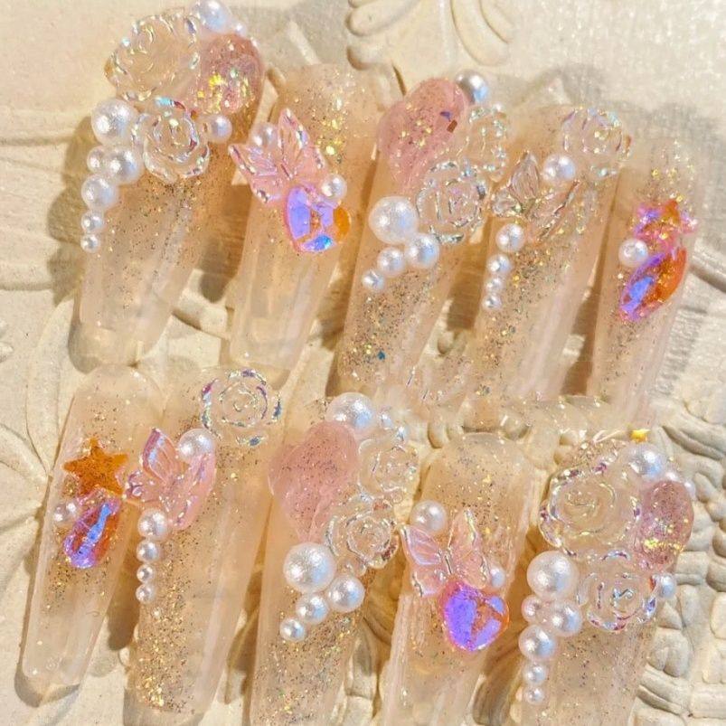 纯手工儿童穿戴甲女童美甲油画感山茶花仙气显手白美甲贴片假指甲,彩妆/香水/美妆工具,美甲工具,淘宝优惠券,粉丝福利购,淘宝优惠卷