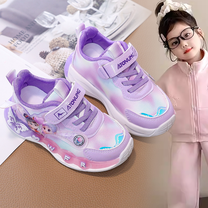 女童宝宝2026春秋新款皮面软底户外跑步鞋小童可爱卡通图案运动鞋