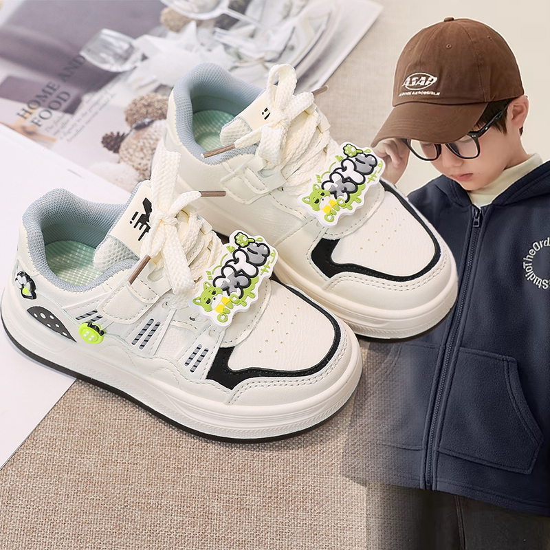 儿童卡通潮款厚底运动休闲鞋男童2026春秋新款时尚百搭学生小白鞋