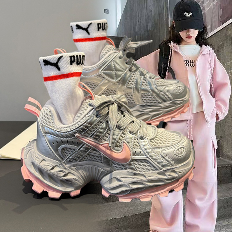2026春秋季新款儿童运动鞋潮牌女童鞋子时尚轻便软底鞋透气老爹鞋