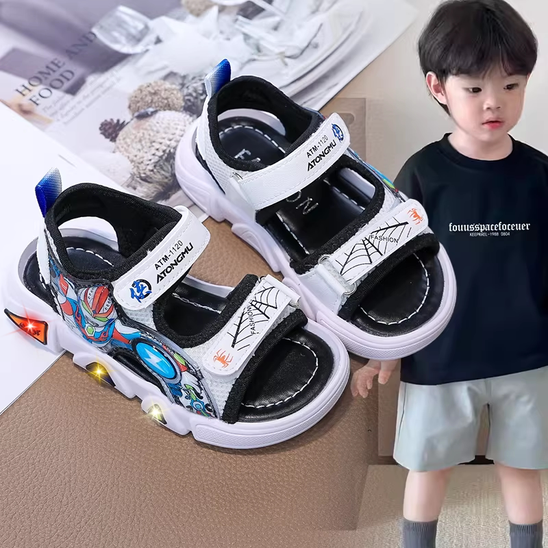 男童宝宝2026春夏新款露趾童鞋小童潮款奥特曼魔术贴小众时尚凉鞋