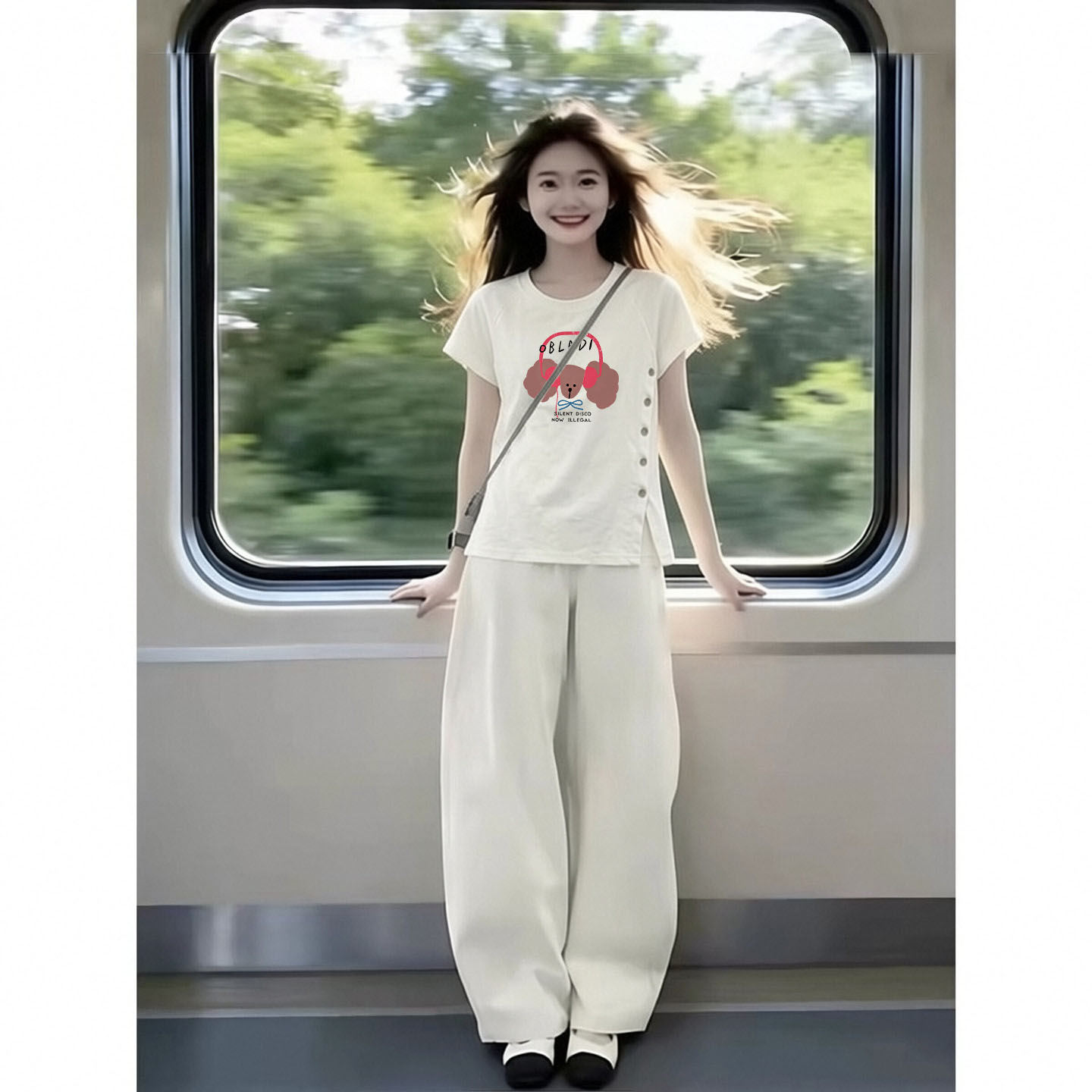 韩版超火减龄短袖女上衣薄款轻奢图片