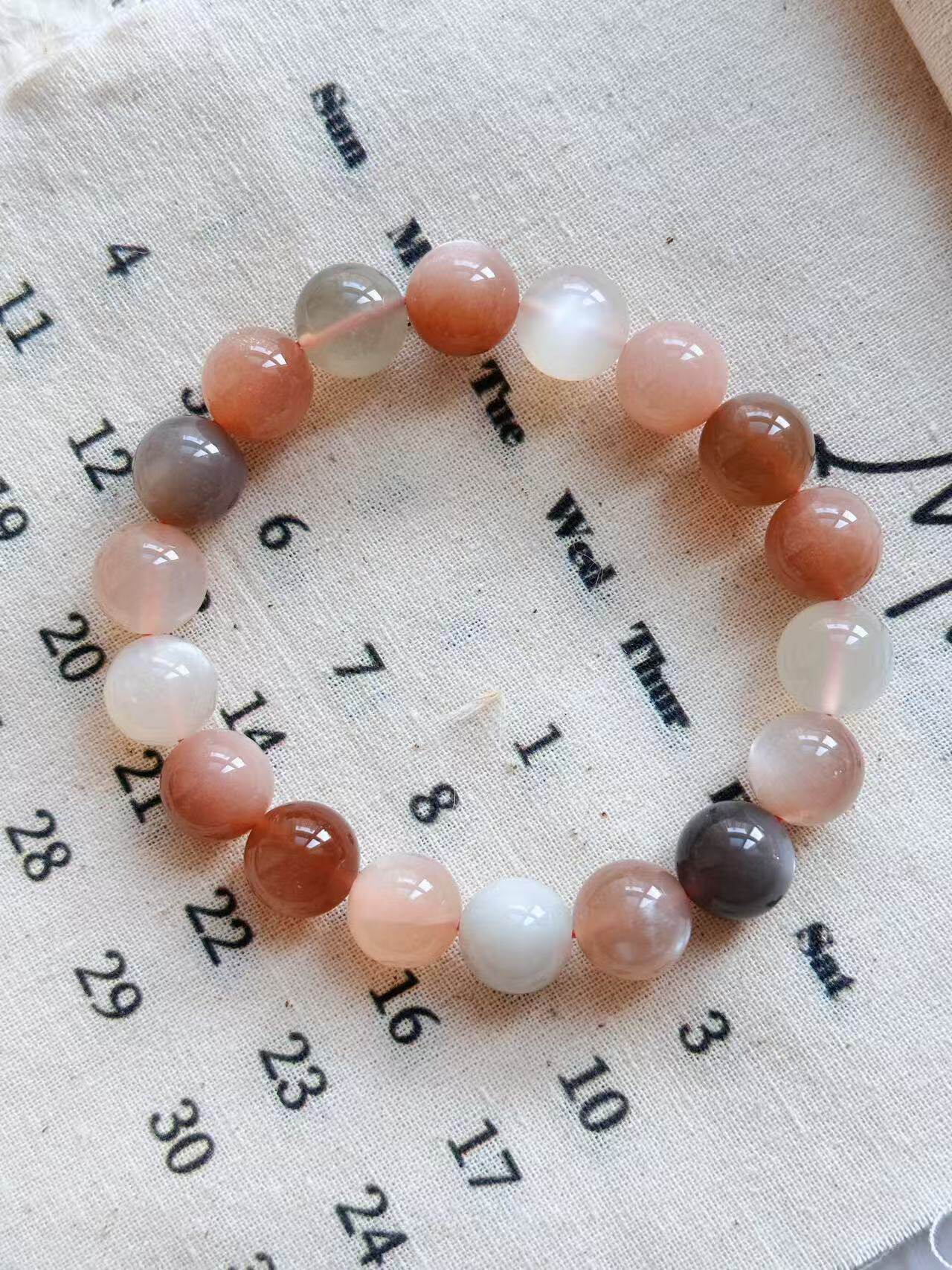 Dreamer 饰品孤品天然多宝月光石12mm男女手串送女友闺蜜新年礼物