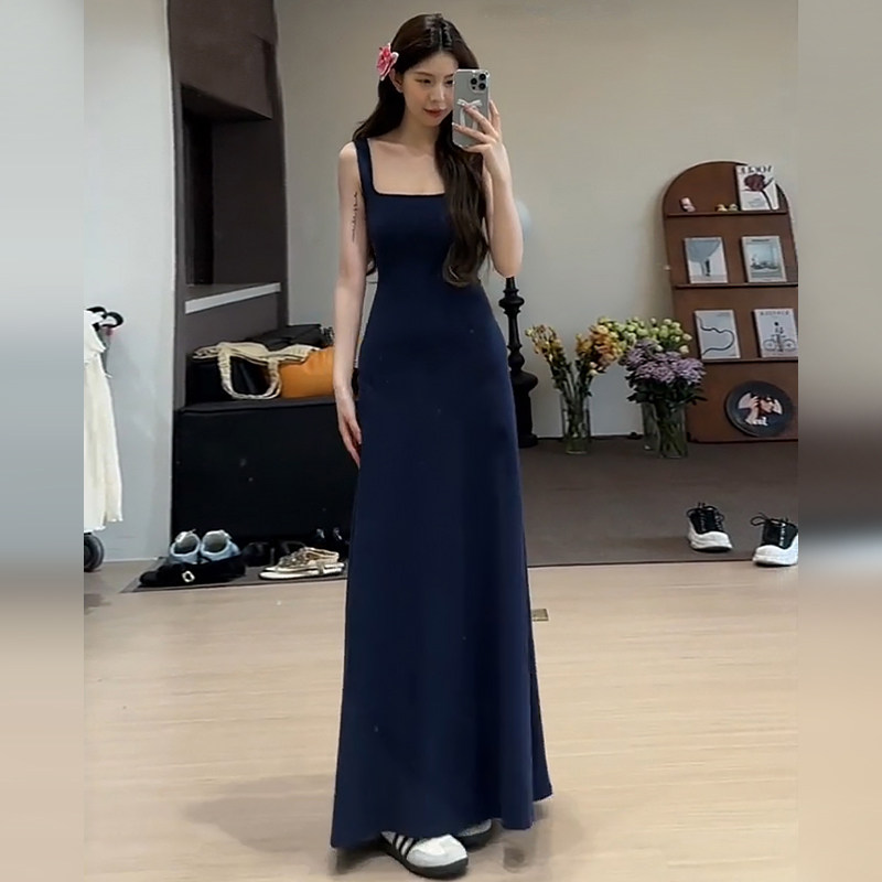 法式蓝色收腰吊带连衣裙子夏季女装2024早春季新款背心长裙高级感