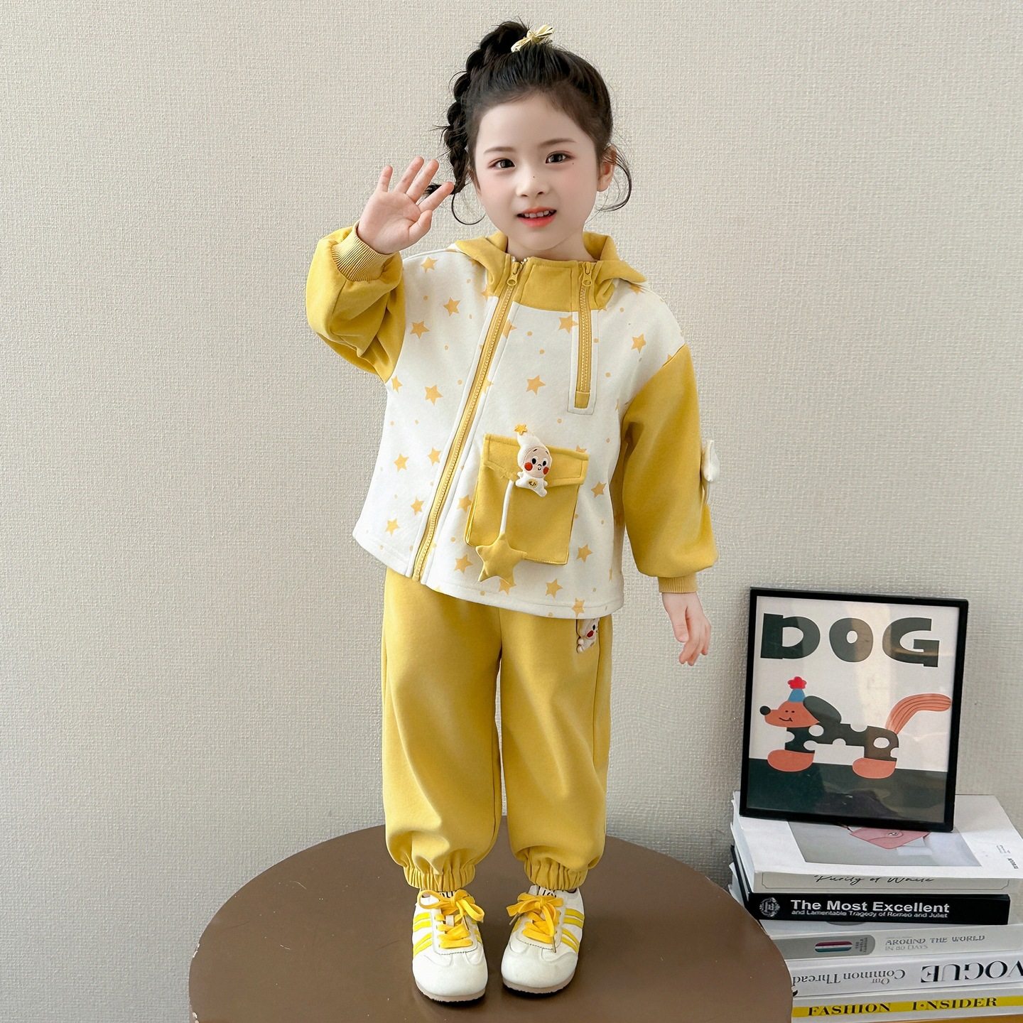 女童卡通卫衣套装春季2026新款洋气儿童超好看春装女宝休闲两件套,童装/婴儿装/亲子装,儿童运动套装,淘宝优惠券,粉丝福利购,淘宝优惠卷