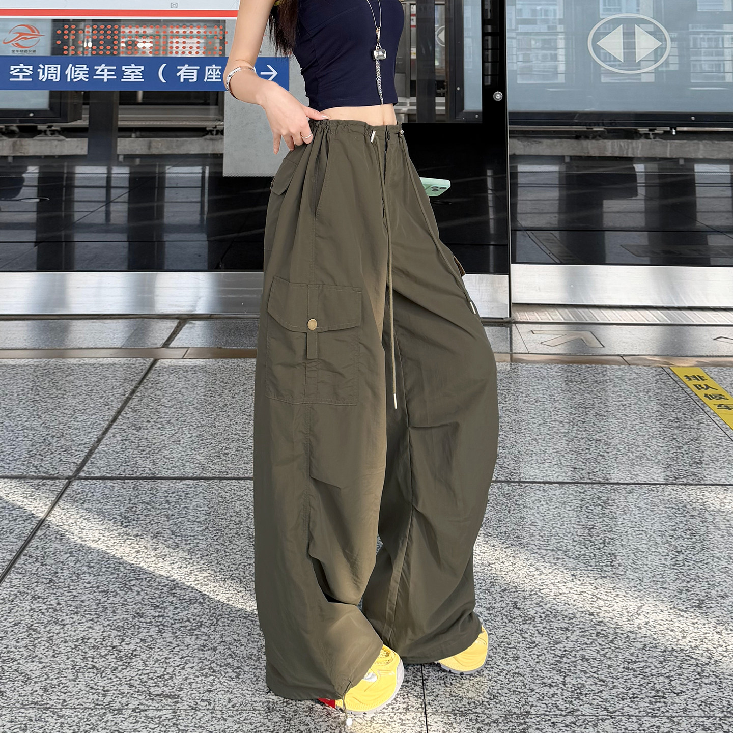 军绿色工装裤女夏季2026新款防晒街舞裤子跳舞休闲健身速干运动裤