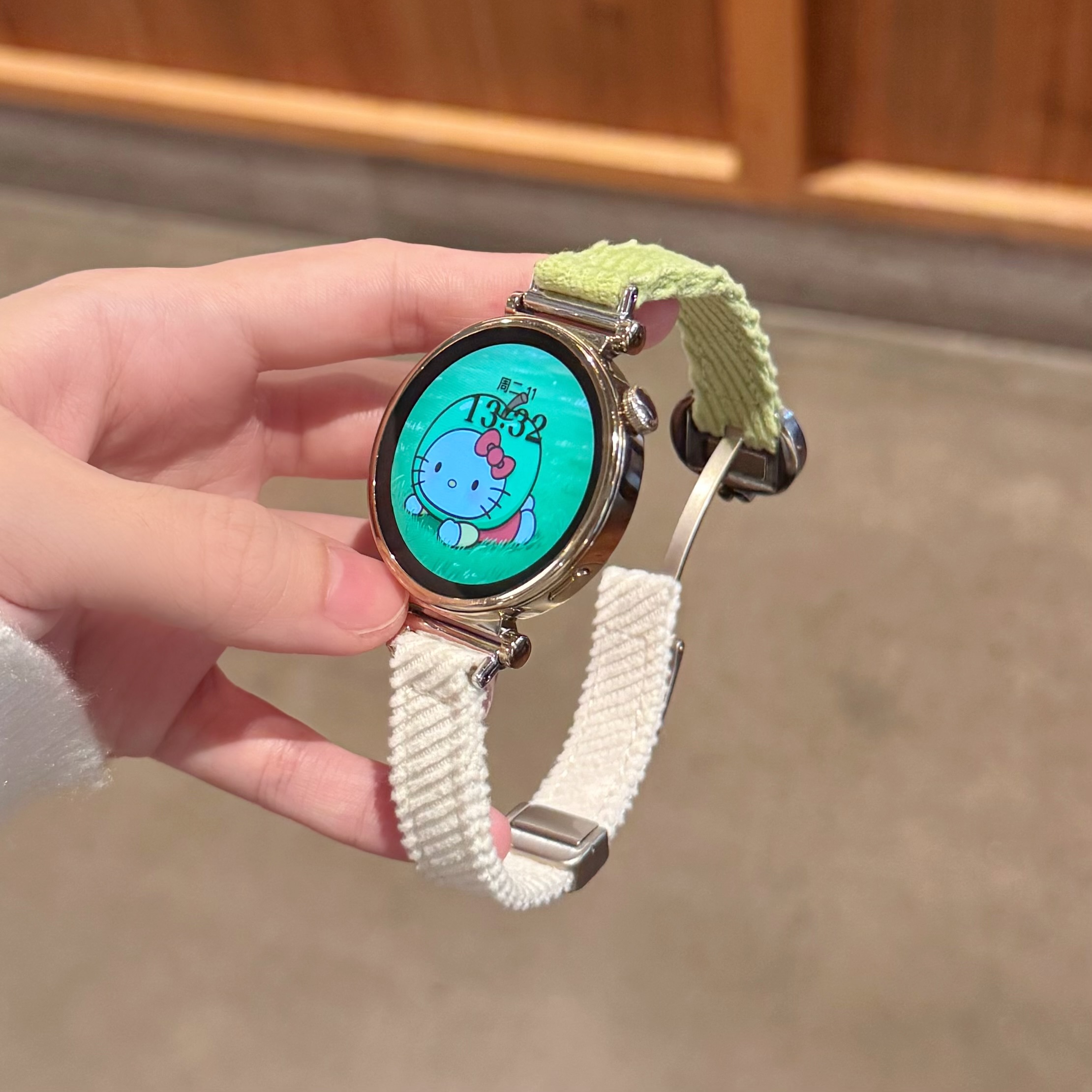 娅妃儿s4/41mm青苹果灯芯绒腕带