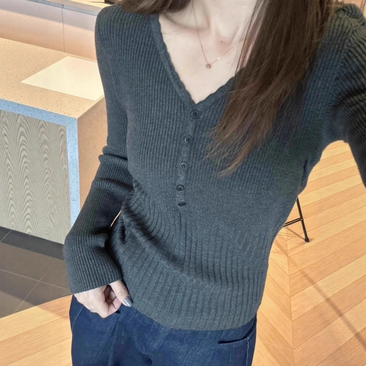 日系CherryKoko法式修身短款V领羊绒针织衫女秋冬高腰内搭毛衣