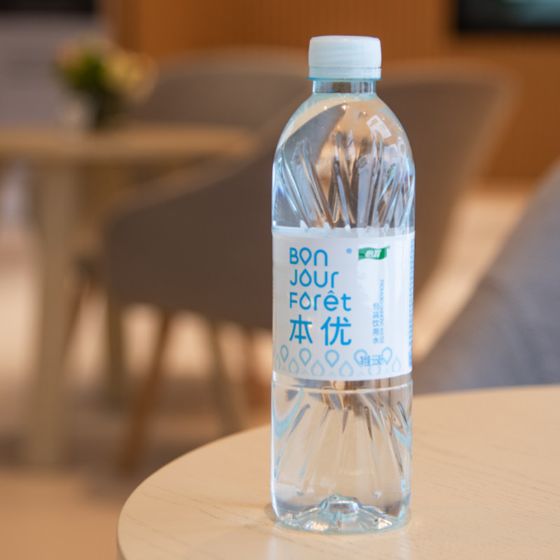 怡宝本优天然饮用水24瓶555ml