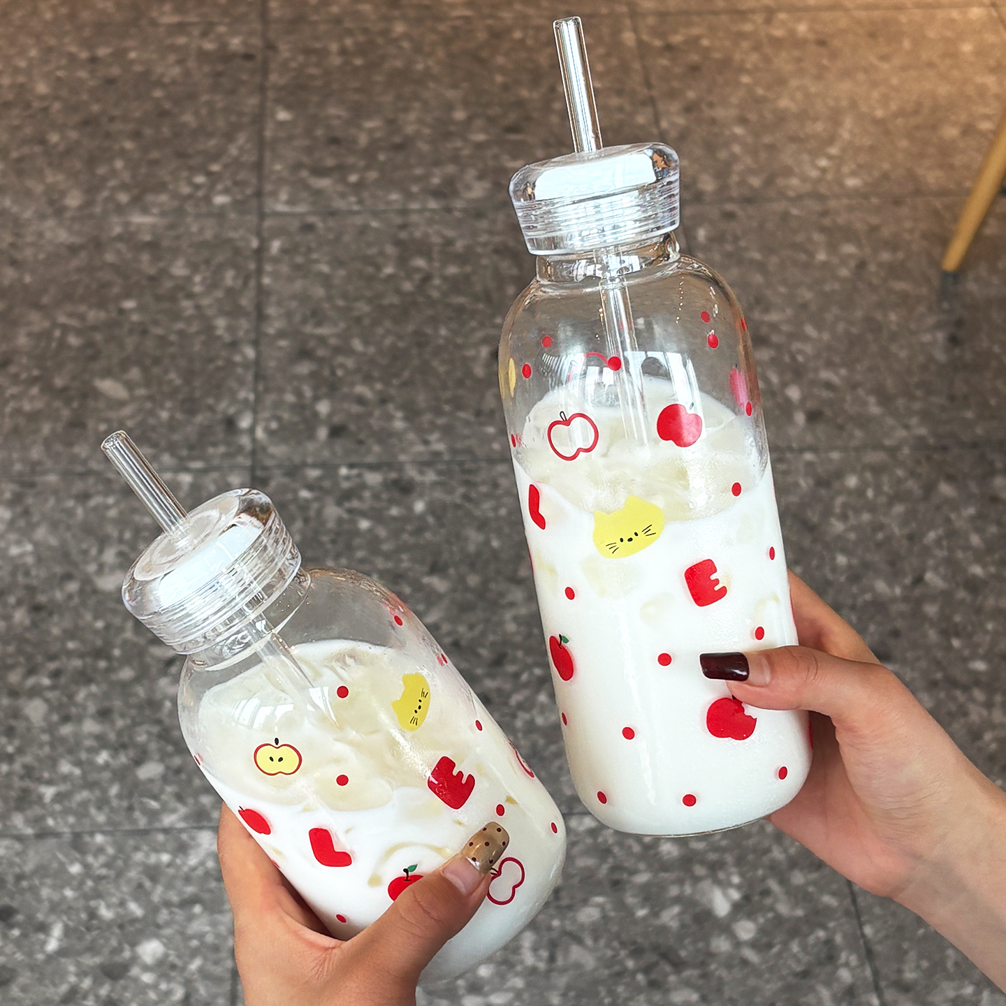 水杯女生夏季大容量耐高温玻璃杯透明咖啡杯便携果汁吸管杯冷泡瓶