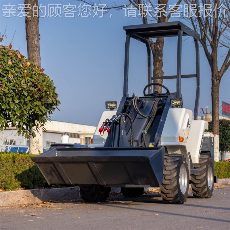 出用口俄罗斯HT28工程小型四滑移装载机 轮驱动驾农运171粮机座铲