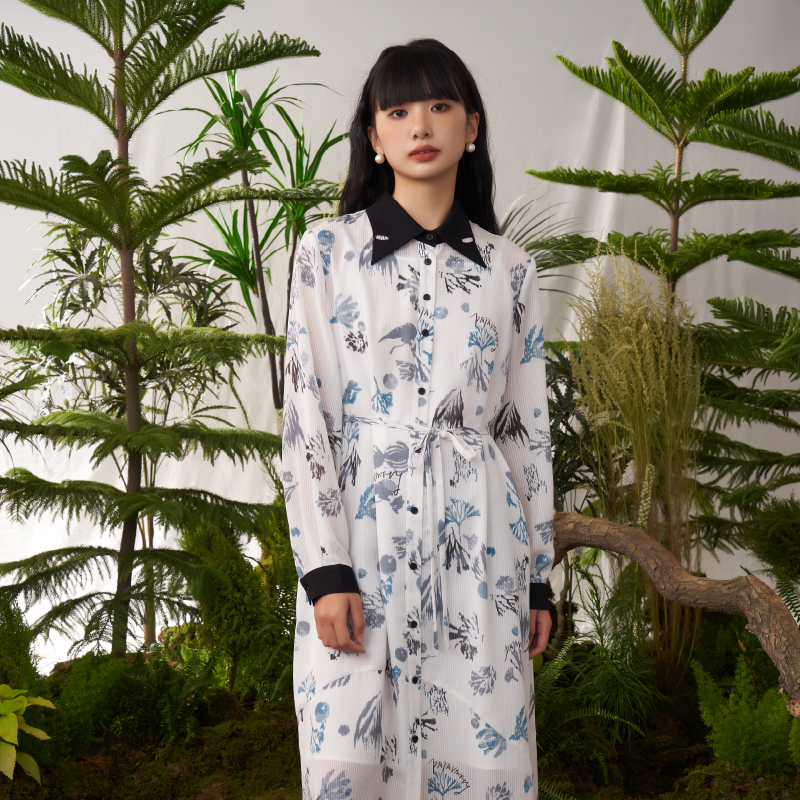 花草通勤Patavinitya字裙