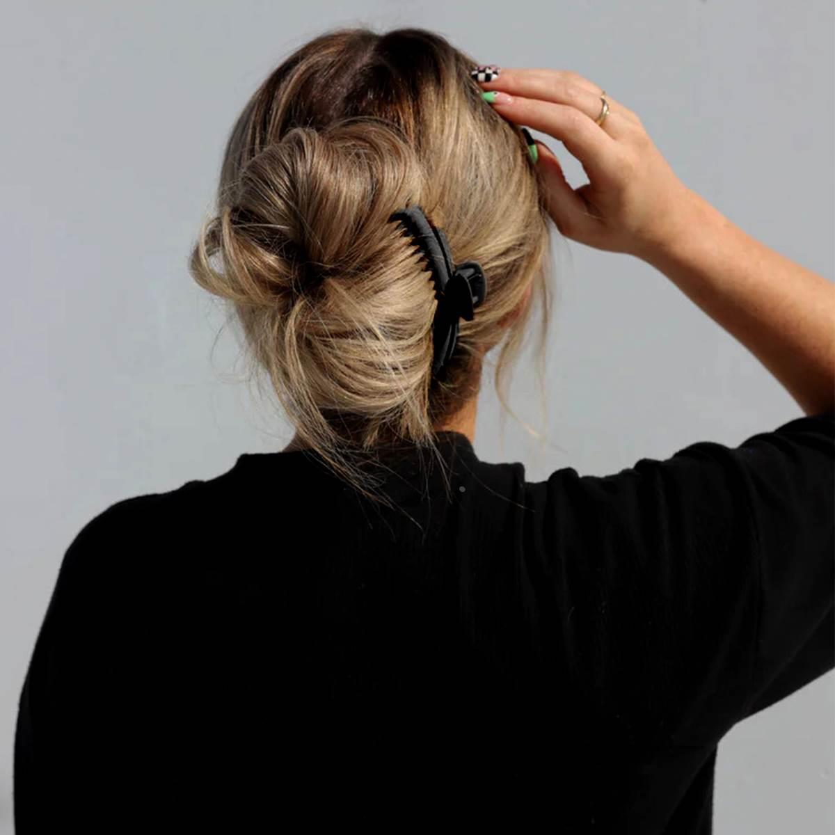 LATATA Gripper, Female Superpower Gripper, Kaxi, Back of Hea