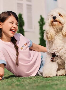 Skechers斯凯奇儿童春夏新款小熊印花圆领休闲短袖T恤衫L226K044