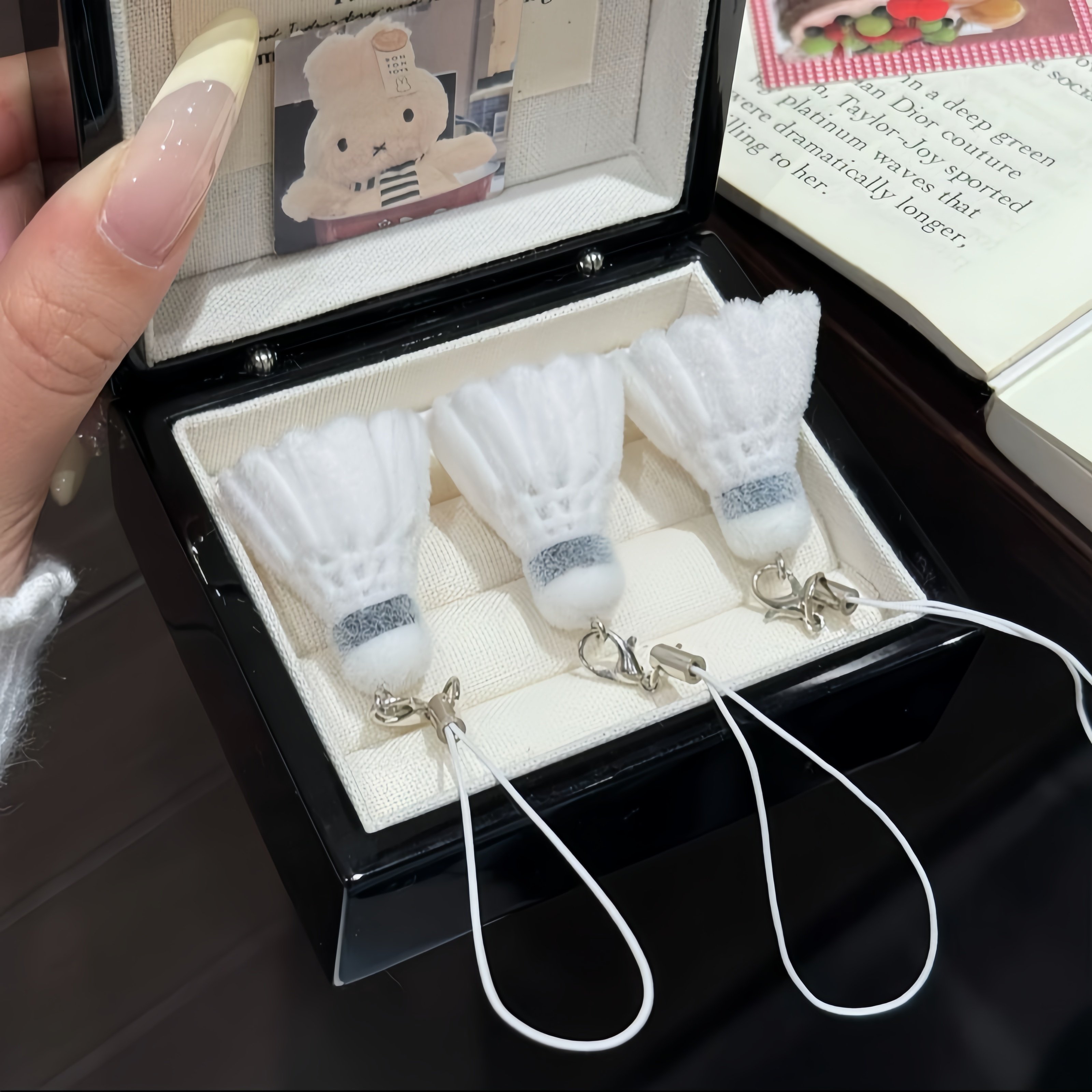 植绒羽毛球包包挂件卡通个性钥匙扣手机链挂绳送闺蜜创意挂饰ins