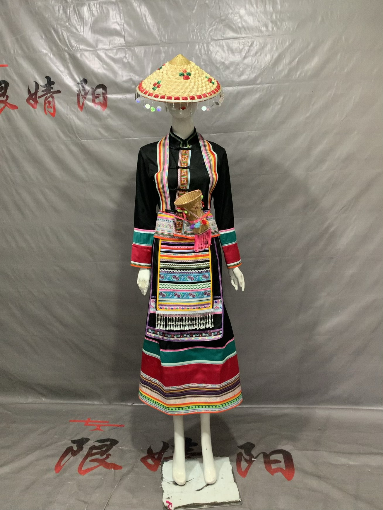 新款傣族服装新娘装少数民族苗族土家族演出服少数民族服装生活装