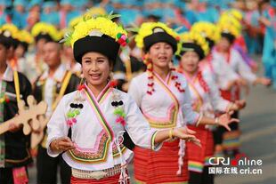 儿童布朗族舞蹈服布朗族演出服装布朗族男女运动会民族表演演出服