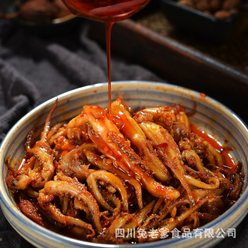 香辣鱿鱼须厂家特色冷吃休闲熟食