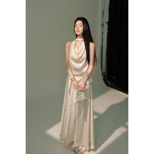 缎面挂脖上衣半身裙两件套 2026春夏新款 OLIVIA DUO荡领绕脖套装