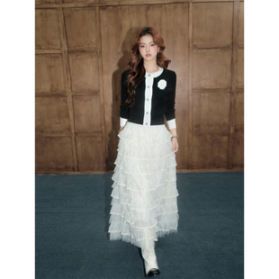 富家千金风拼色木耳边开衫 DUO黑白撞色针织衫 OLIVIA 上衣 现货