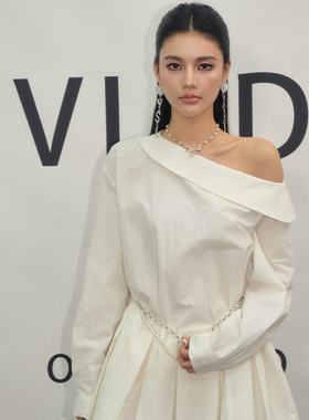 【现货】OLIVIA DUO斜肩下摆百褶衬衫裙显瘦女设计感法式收腰上衣