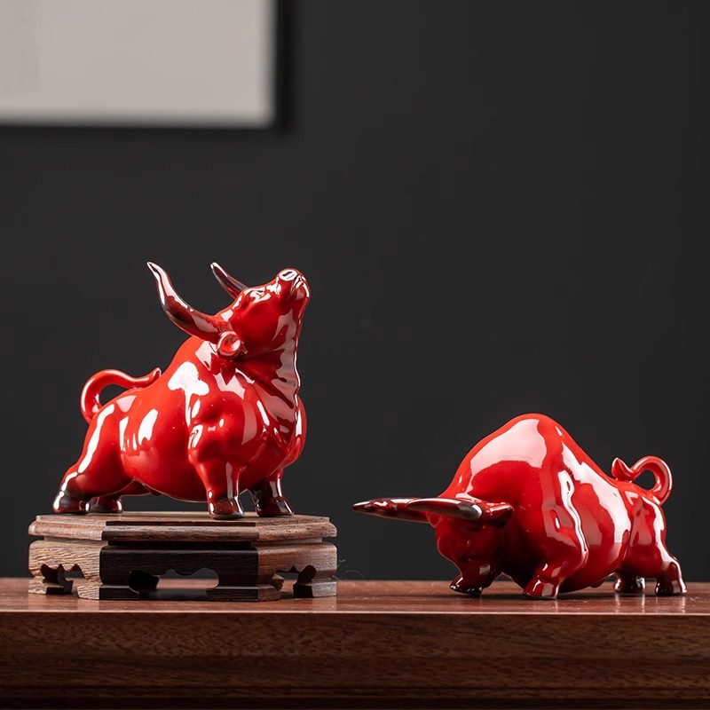 创意陶瓷红色牛茶宠摆件