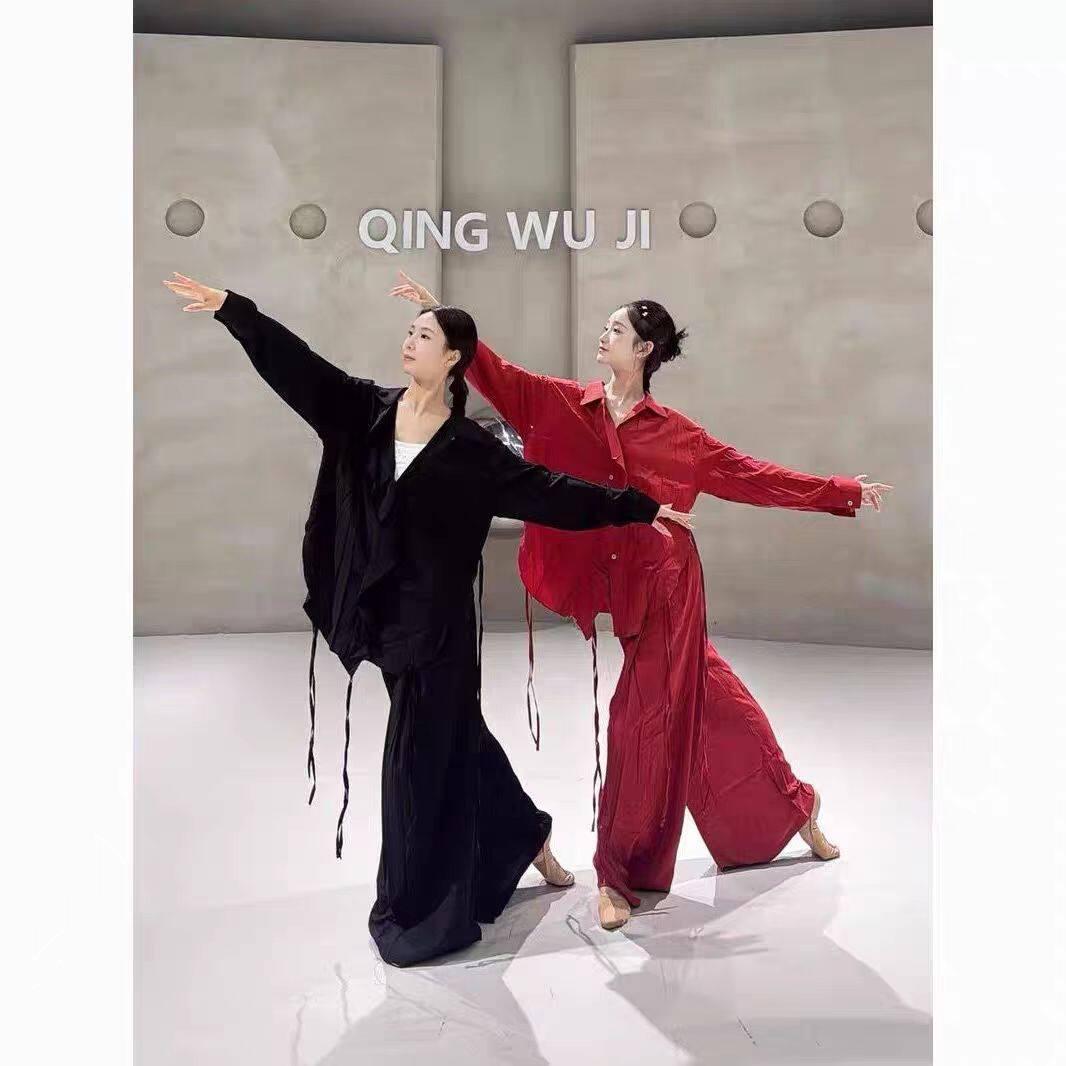 现代舞练功表演长袖宽松套装女图片