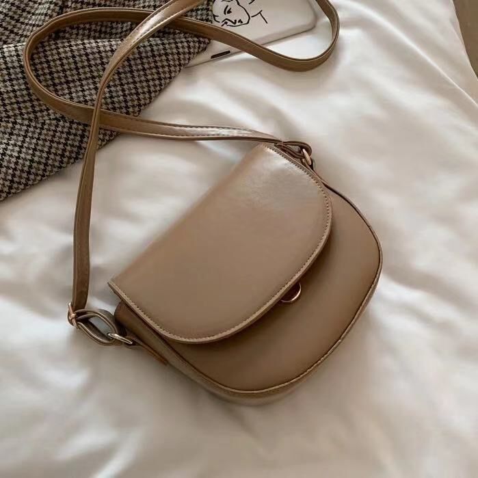 极速日杂邮差包高中日系风韩系ins风斜挎包单N肩2021新款时尚气质