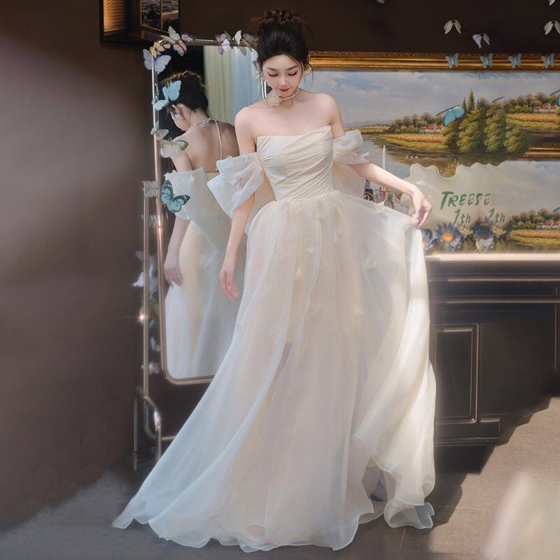 新品法式抹胸轻婚纱2025新款高端森系超仙晨袍出S门纱新娘订婚迎