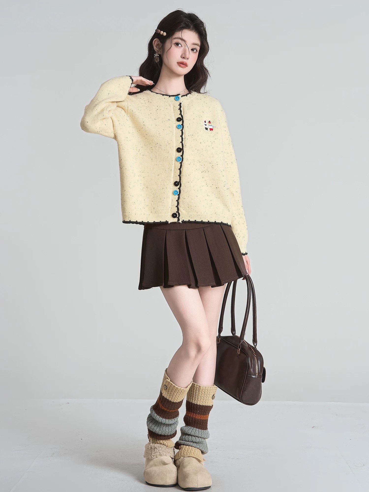 复古撞色圆领针织开衫女2026春季新款宽松短毛衣外套上衣,女装/女士精品,毛针织衫,淘宝优惠券,粉丝福利购,淘宝优惠卷