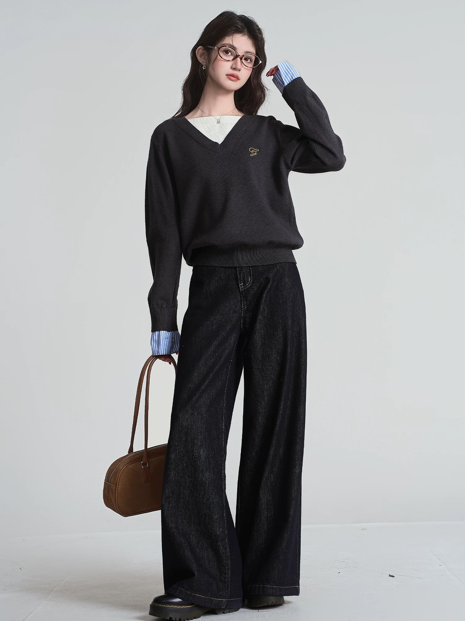 灰色v领假两件针织毛衣女春季设计感内搭打底衫短款上衣,女装/女士精品,毛针织衫,淘宝优惠券,粉丝福利购,淘宝优惠卷