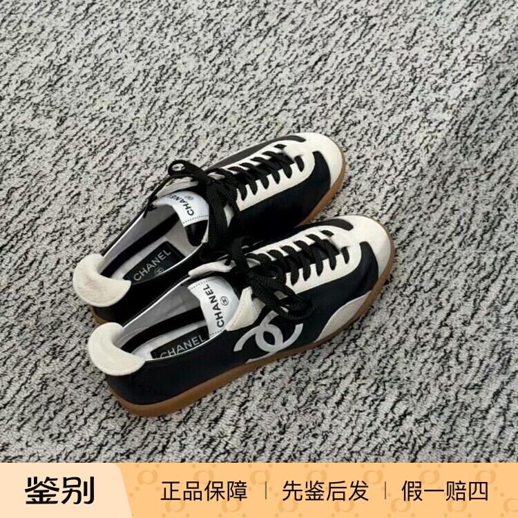 香奈儿黑白拼色牛皮德训女鞋