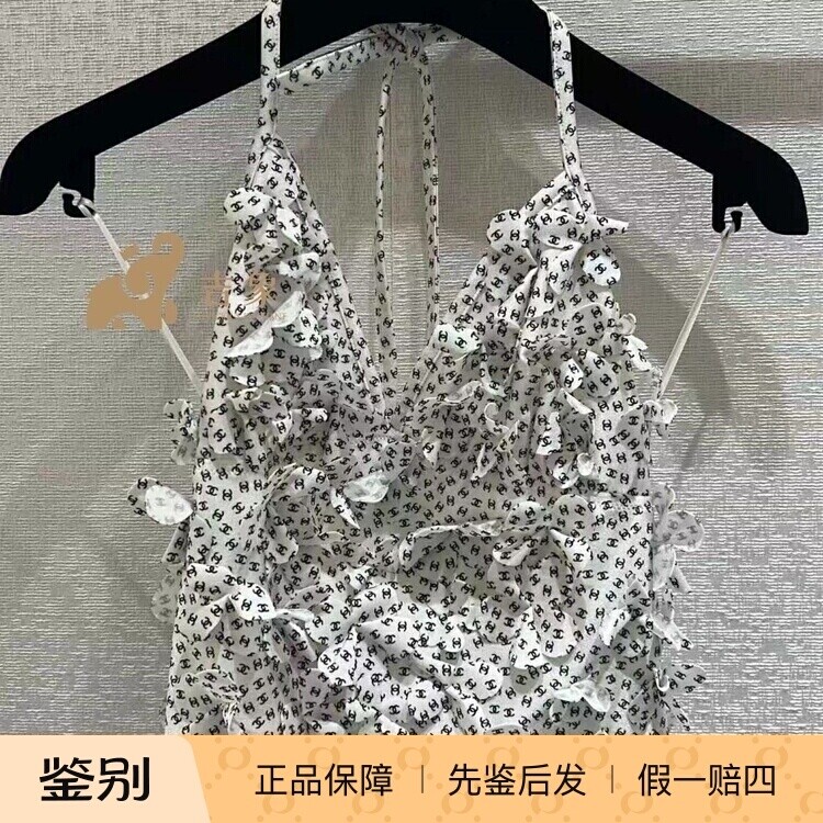 Chanel黑白波点花瓣挂脖背心