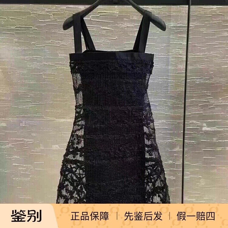 Chanel镂空蝴蝶结连衣裙蓬蓬裙