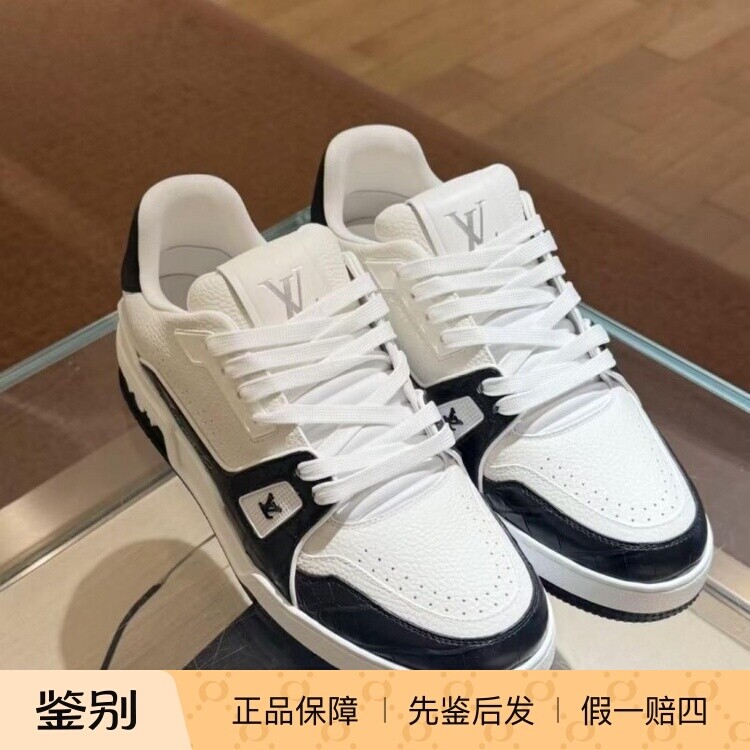 LV路易威登2026新款男鞋拼色牛皮TRAINER 运动鞋板鞋1AJ128