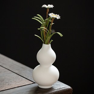 速发德化白瓷花瓶约简陶瓷居家客厅装桌餐饰干花花插小清新摆件