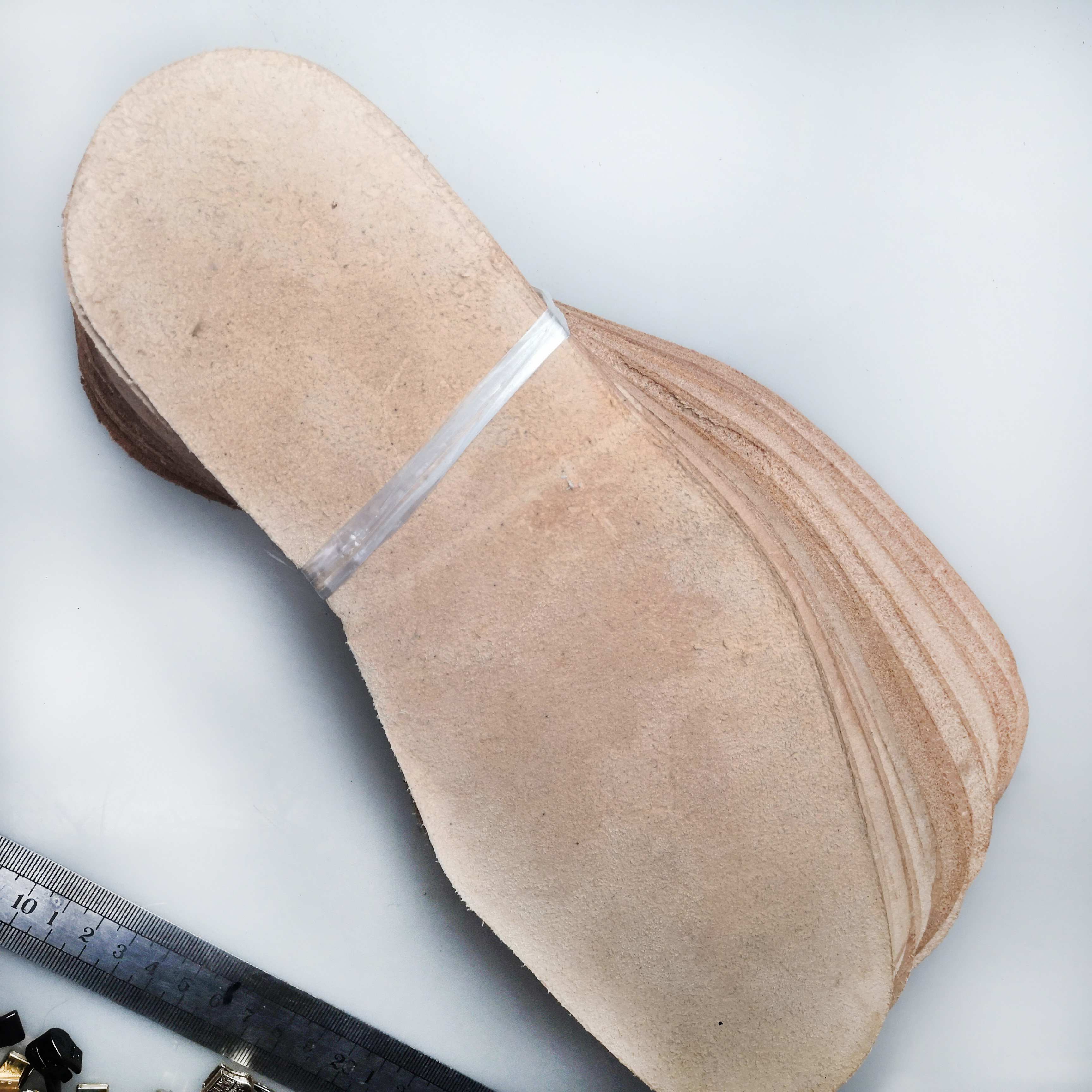 热销防臭二层牛皮垫均码吸汗透气可裁剪真皮纯牛皮随意剪软鞋垫,服饰配件/皮带/帽子/围巾,鞋垫,淘宝优惠券,粉丝福利购,淘宝优惠卷