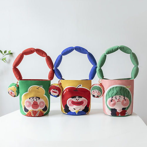 卡通可爱水桶手提包伴手礼充棉包