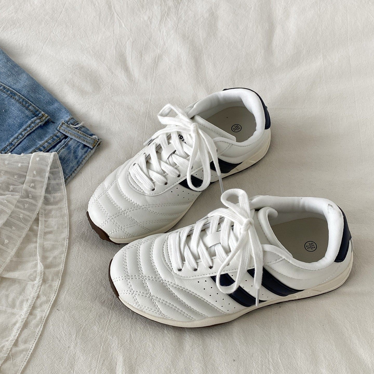 银色小众阿甘德训鞋女款2026新款早春爆款板鞋复古运动休闲鞋