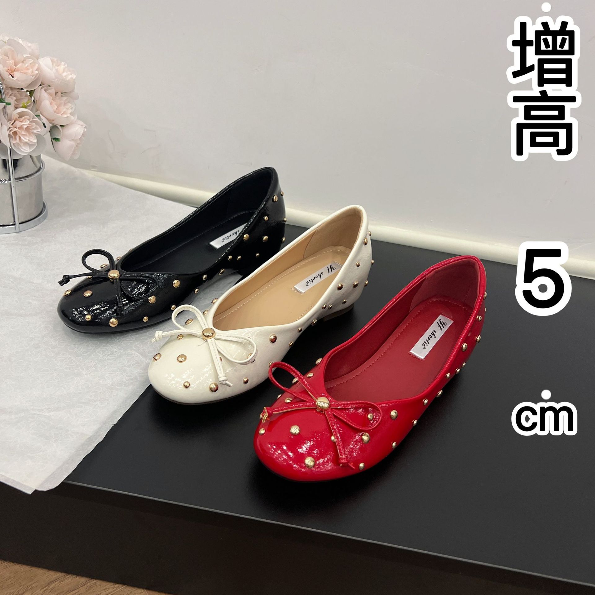 增高5cm蝴蝶结铆钉漆皮单鞋女2025开春新款复古一脚蹬平底芭蕾鞋
