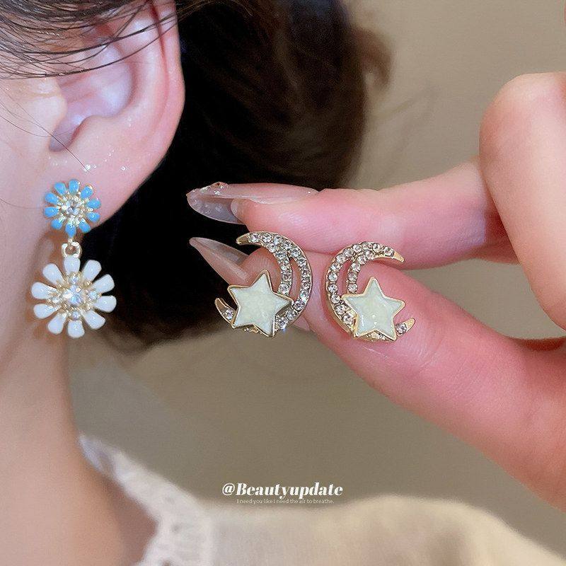 时尚滴油女耳饰耳环小众气质轻奢优雅百搭镶钻银针花朵高级感耳钉,饰品/流行首饰/时尚饰品新,耳钉,淘宝优惠券,粉丝福利购,淘宝优惠卷