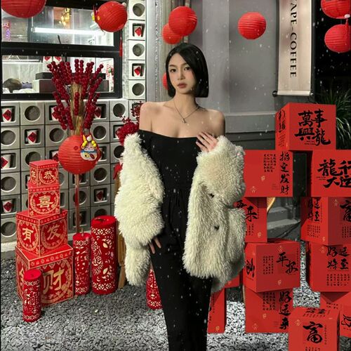 新品喜庆新年春节日装饰r品网红kt板盒箱子布置背场景氛围打卡摆
