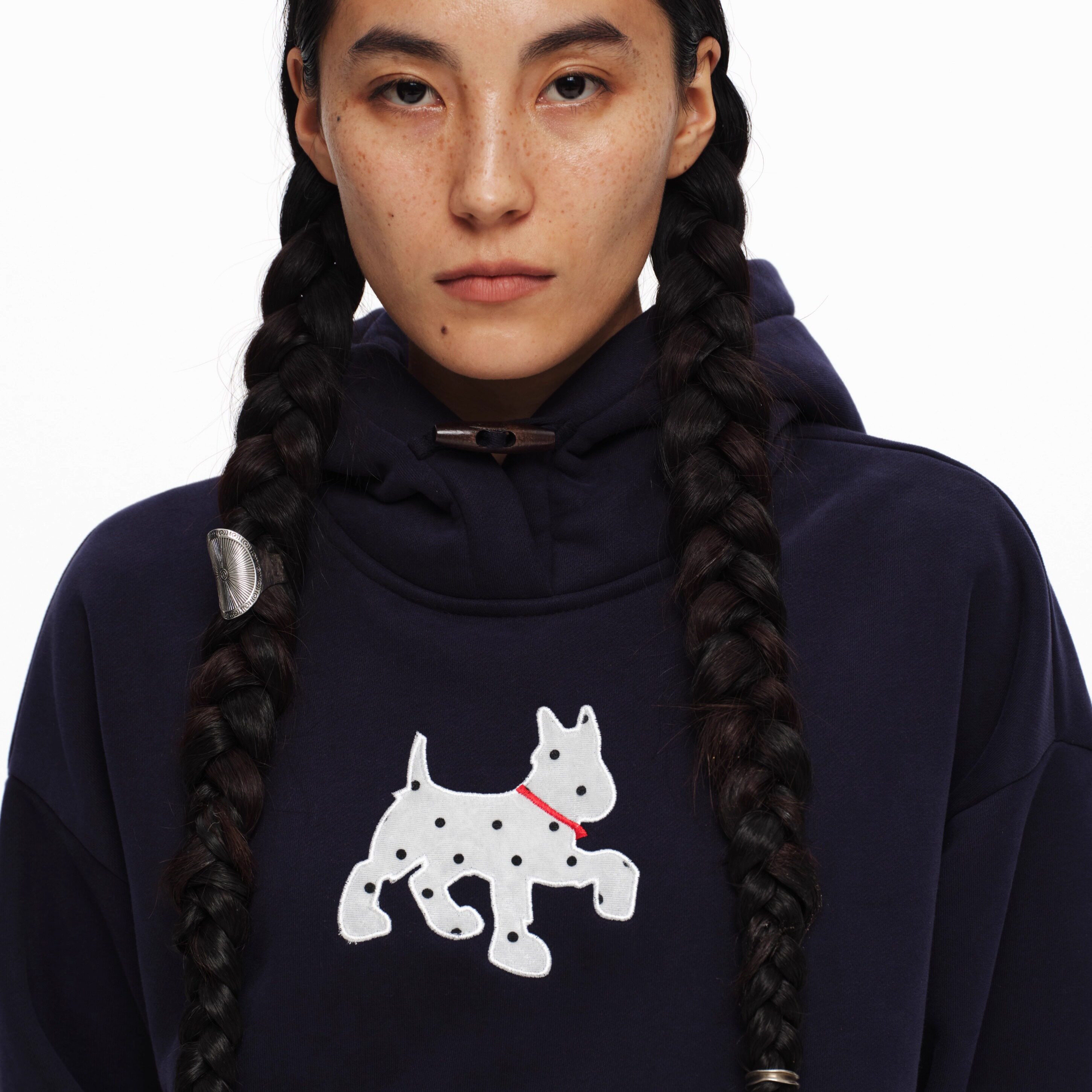 oinimi 波点小狗贴布绣藏青连帽卫衣 宽松休闲高克重加绒,女装/女士精品,卫衣/绒衫,淘宝优惠券,粉丝福利购,淘宝优惠卷