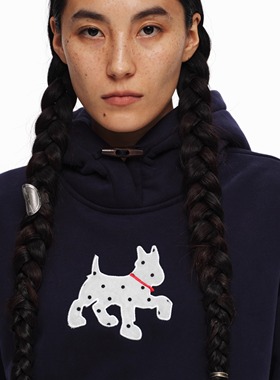 oinimi 波点小狗贴布绣藏青连帽卫衣 宽松休闲高克重加绒