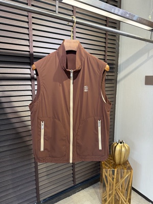 意式老钱风男装2026春男士户外防风防雨速干透气立领运动马甲背心