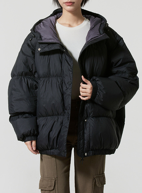 阿迪达斯三叶草羽绒服女装冬季款保暖600蓬羽绒连帽运动服KG4915