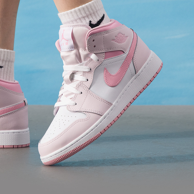 Nike官方正品耐克女鞋25秋冬新款大童运动鞋青少年AJ1缓震篮球鞋