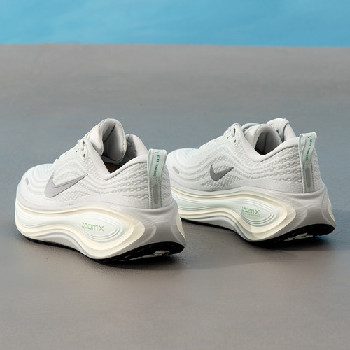 NIKE耐克女鞋2026夏季新款运动鞋VOMERO PLUS跑步鞋