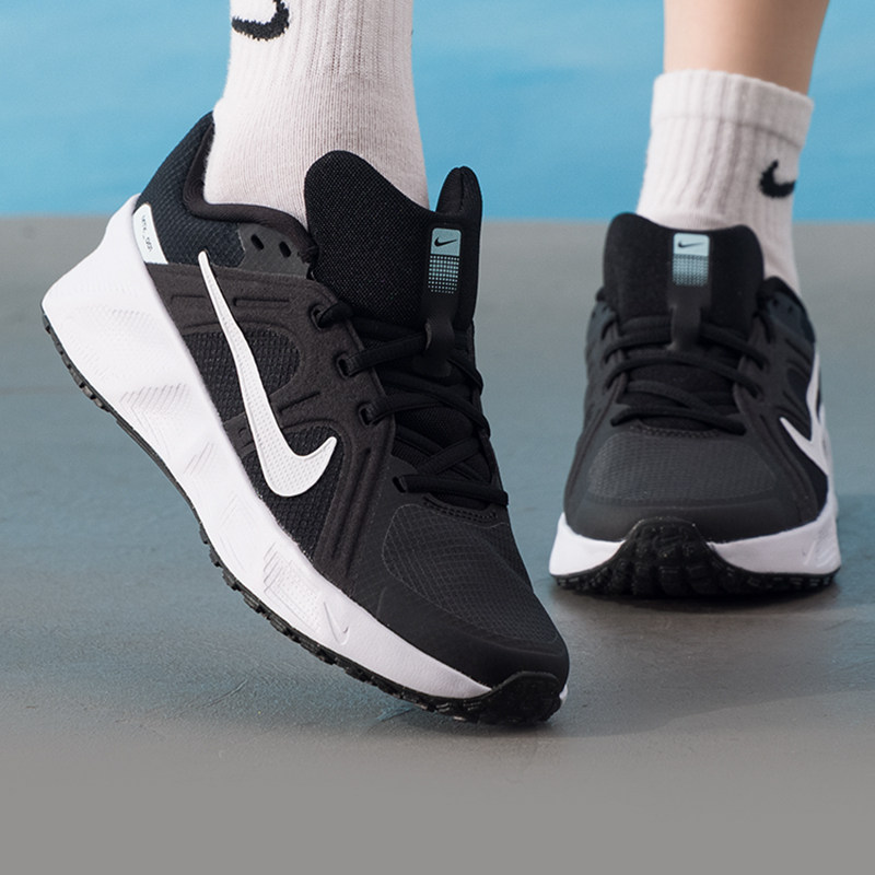 耐克（NIKE）女鞋 25秋季新款大童运动鞋复古潮流时尚健身训练缓